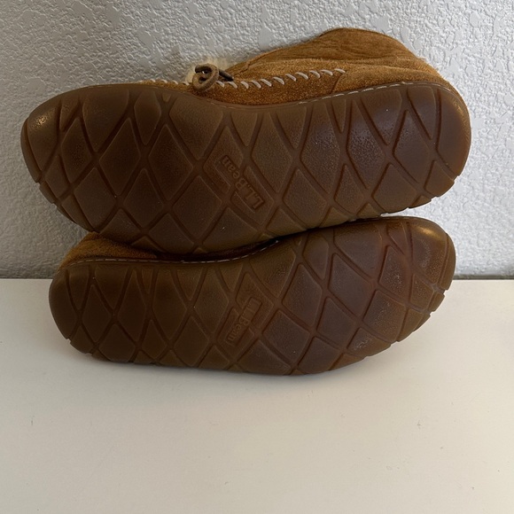 L.L. Bean Tan Suede Shearling Classic Winter Fall Slippers Women's Size 9/10 - Picture 5 of 8